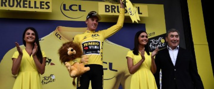 O Holandês Mike Teunissem vence a primeira etapa do Tour de France